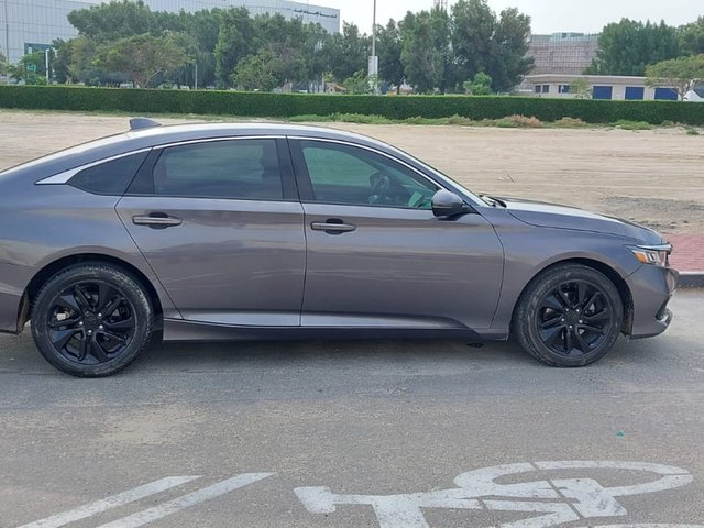 Honda Accord 2021 — front view