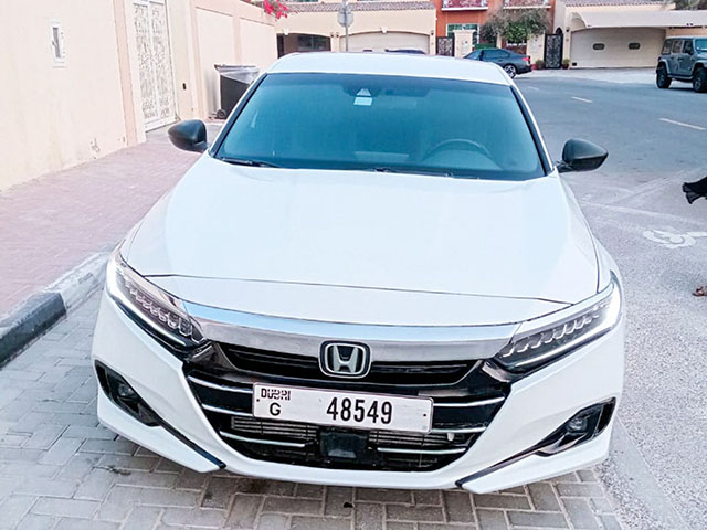 Honda Accord 2022 — front view