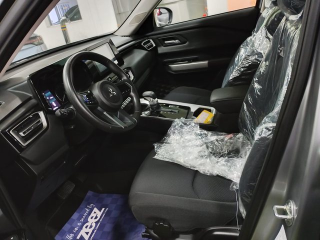 Mitsubishi Destinator 2026 — interior view