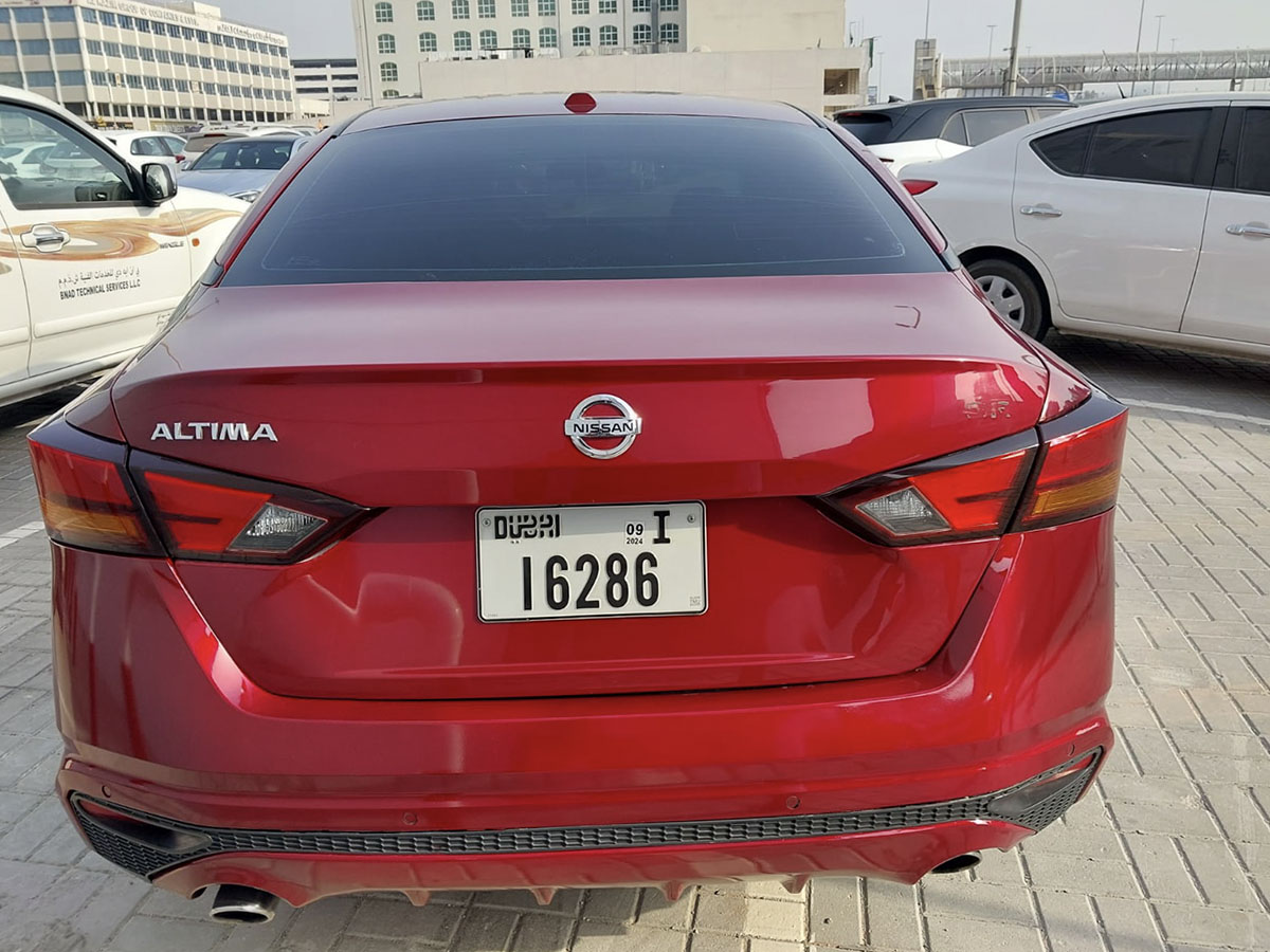 Nissan Altima 2022 for rent in Dubai