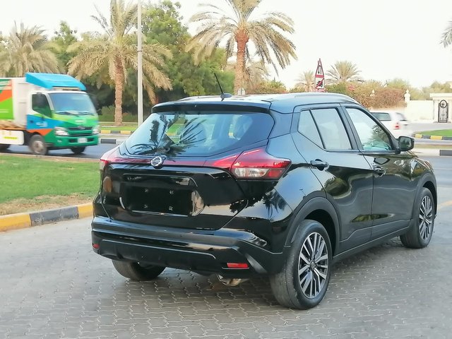 Nissan Kicks 2021 — rear view