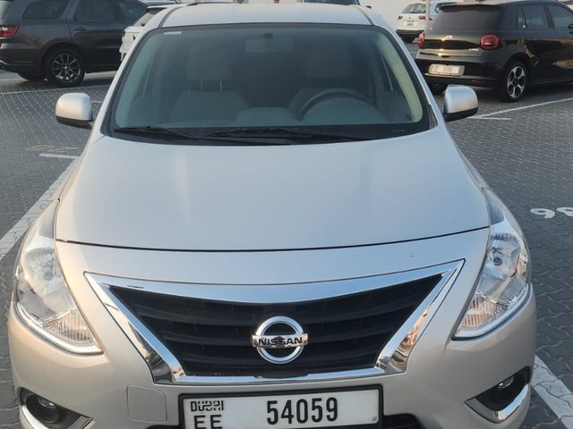 Nissan Sunny 2025 — rear view